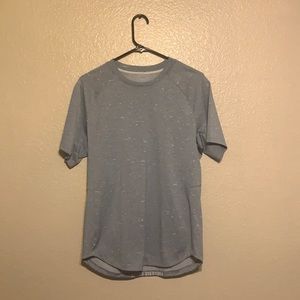 Lululemon Men’s Blue T Shirt
